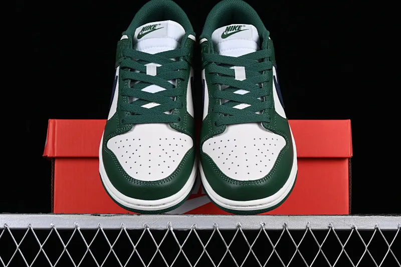 All categories Nk SB Dunk series Nk SB Dunk Low low-top sneakers Nk Dunk Low "Gorge Green" retro white and green SB low-top sports and leisure sneakers DD1503-300